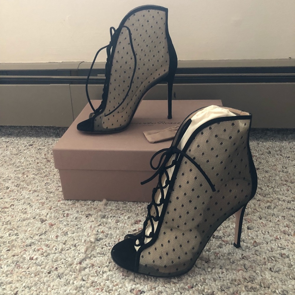 ♦️Gianvito Rossi women’s pumps